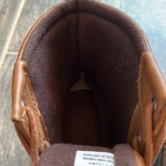 Sperry lined boots - Picture 8 of 9